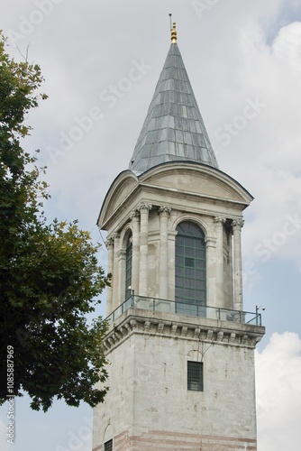 Obraz na płótnie Beautiful blue tower in Topkapi Palace in Istanbul, Turkey w salonie