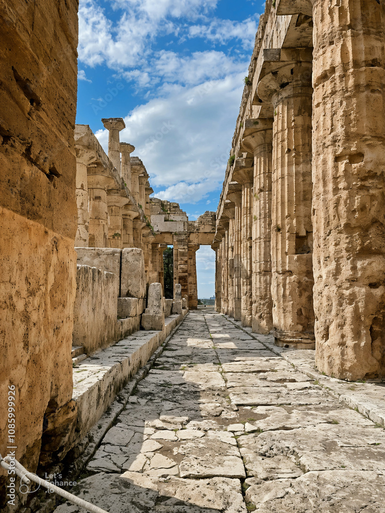 Fototapeta premium tempio di Nettuno a Paestum, Campania, Italia