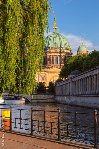 Sticker Embankment of the Spree River and Berlin Museum Island at sunset