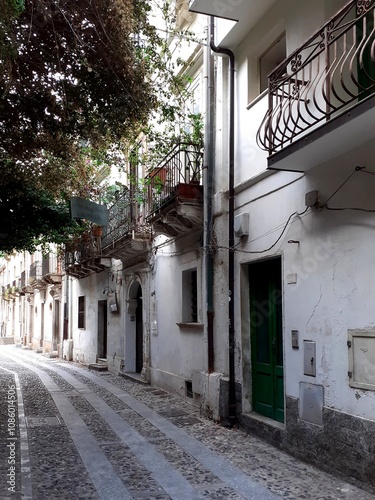 Tra i vicoli di Chianalea di Scilla. photo