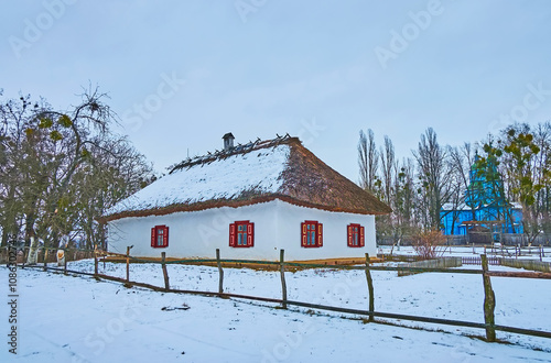 Obraz na płótnie The hata house in winter, Pereiaslav Scansen, Ukraine w salonie