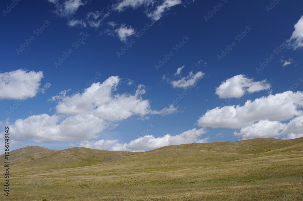 Plains and Hills of Mongolia / モンゴルの平原と丘 Plains and Hills of Mongolia / モンゴルの平原と丘