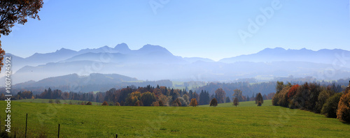 Alpenvorland Landschaft im Nebel, Bayern, Deutschland, Panorama 