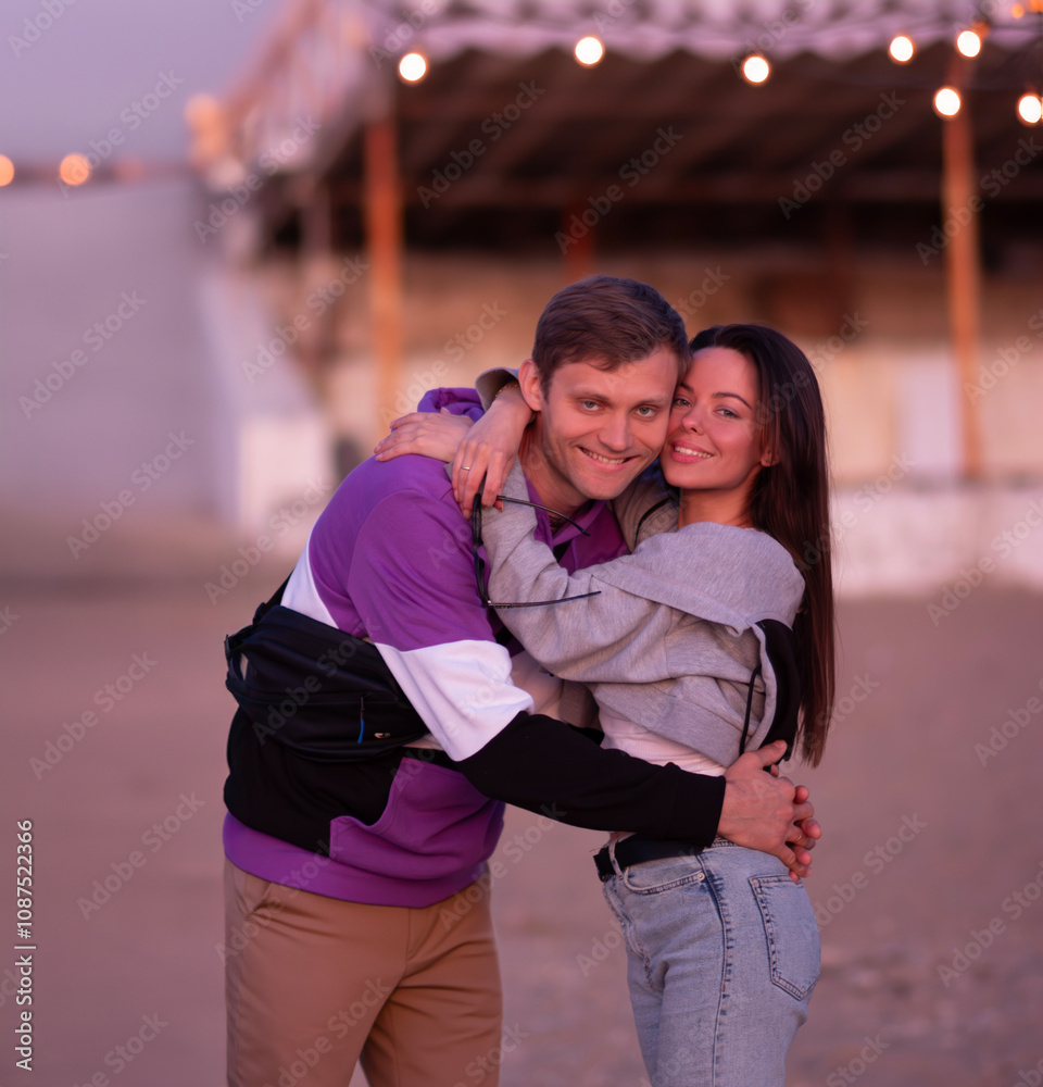 Fototapeta premium guy and girl hugging happy