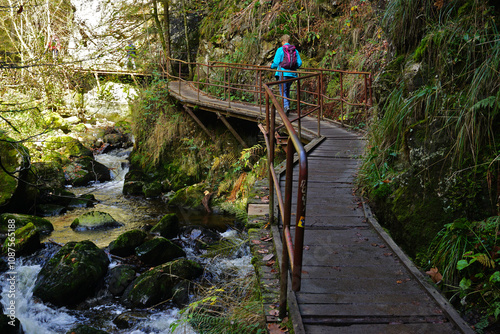 Wandern in der Ravennaschlucht im Südschwarzwald, Baden Württemberg, Deutschland photo