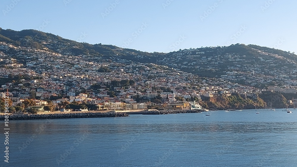 natureza, ar livre, paisagem, montanha, verde, azul, céu, nuvens, mar, oceano, onda, floresta, árvores, água, paz, paraíso, relaxamento, viagem, portugal, madeira, ilha da madeira natureza, ar livre, paisagem, montanha, verde, azul, céu, nuvens, mar, oceano, onda, floresta, árvores, água, paz, paraíso, relaxamento, viagem, portugal, madeira, ilha da madeira