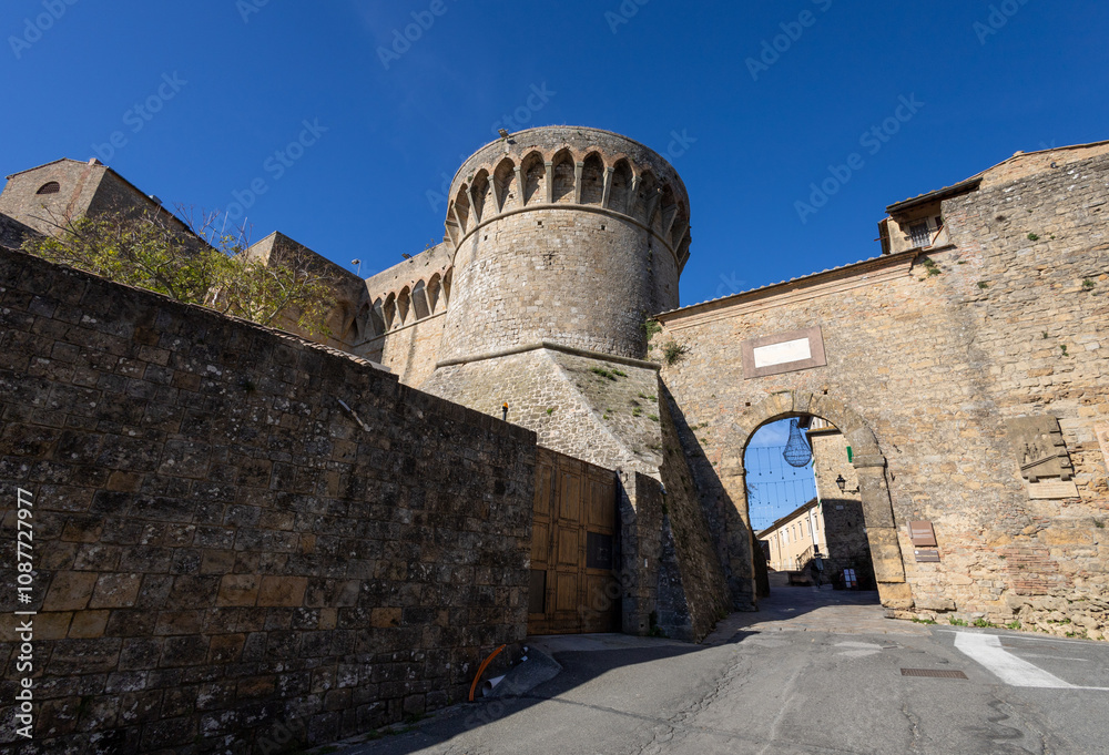 Porta a Selci and Fortezza Medicea, Volterra, Pisa, Tuscany, Italy Porta a Selci and Fortezza Medicea, Volterra, Pisa, Tuscany, Italy