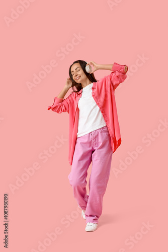 Happy middle-aged woman in ...