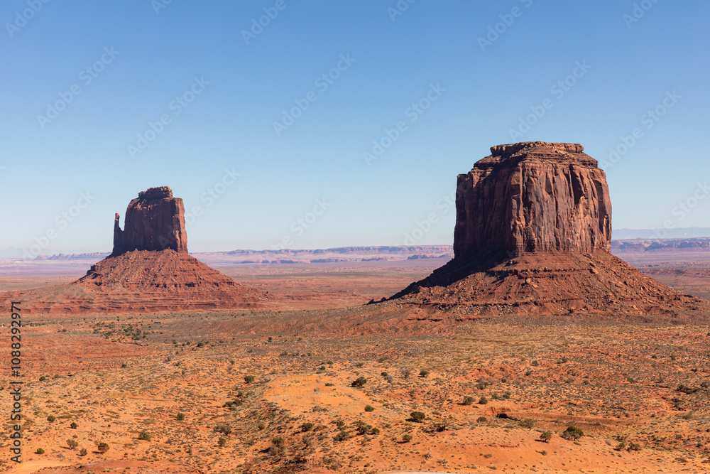 Monument Valley Rock Formations, Arizona-Utah Border, USA – Iconic Desert Landscapes with Majestic Buttes and Mesas, Captured in Stunning Light and Natural Splendor