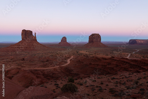 Monument Valley Rock Formations, Arizona-Utah Border, USA – Iconic Desert Landscapes with Majestic Buttes and Mesas, Captured in Stunning Light and Natural Splendor