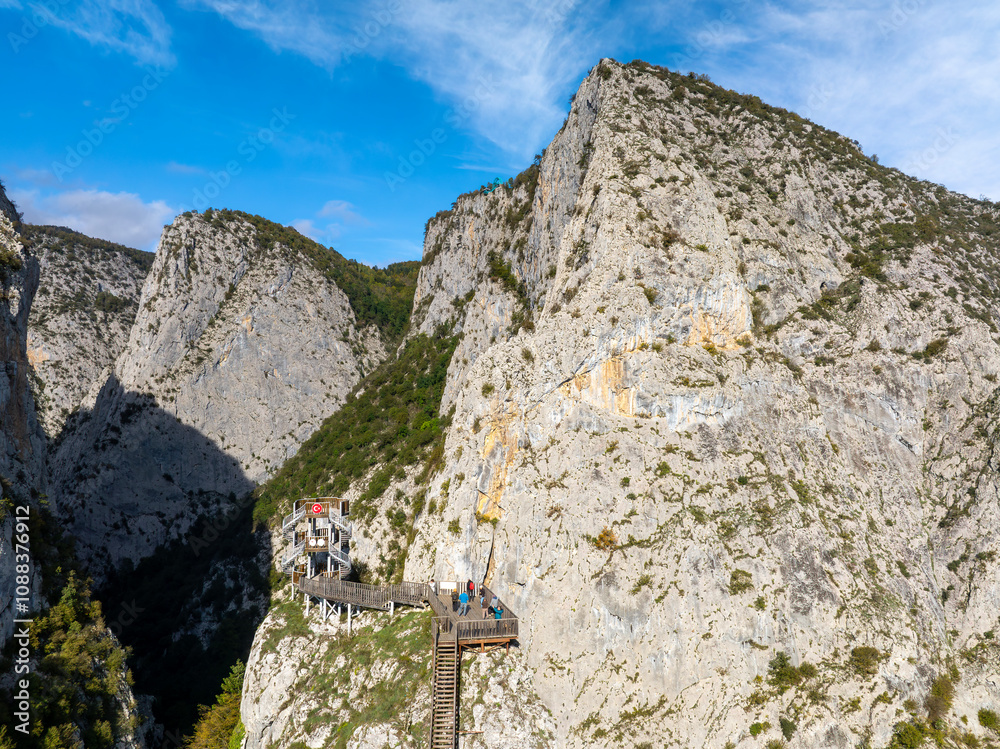 There are incredibly beautiful places around Kastamonu that make you breathe. One of them is Valla Canyon in Pınarbaşı district. Valla Canyon, which There are incredibly beautiful places around Kastamonu that make you breathe. One of them is Valla Canyon in Pınarbaşı district. Valla Canyon, which