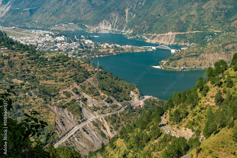Obraz premium Chinyalisaur Town on Bhagirathi River with Mountain Views, Garhwal Himalayas, Uttarakhand, India