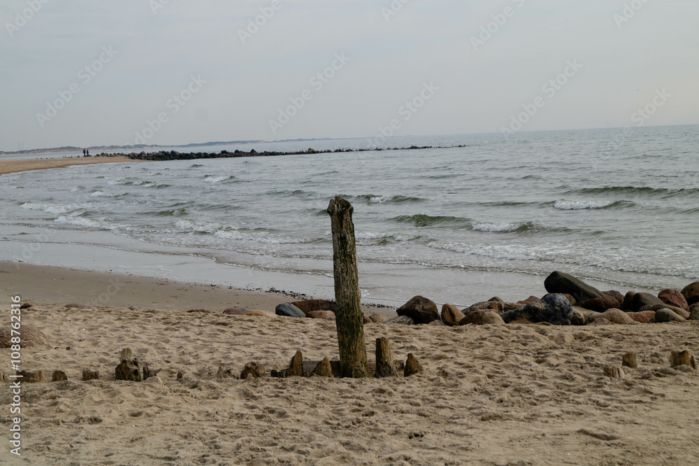 Fototapeta premium an der Nordsee in Hvidbjerg Strand Westjütland