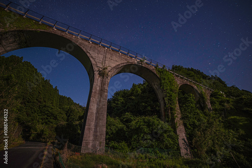 栗木野橋梁（金剛野橋）と星空 photo