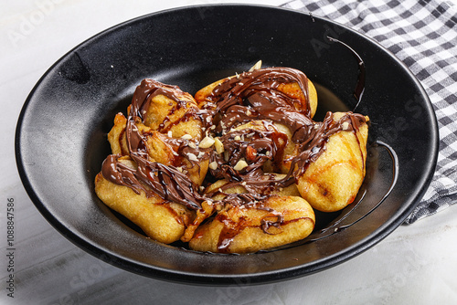 Sweet fried banana withchocolate