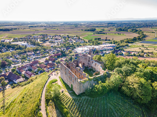 Hohenstaufen im Sommerlicht: Eine Reise in die Vergangenheit