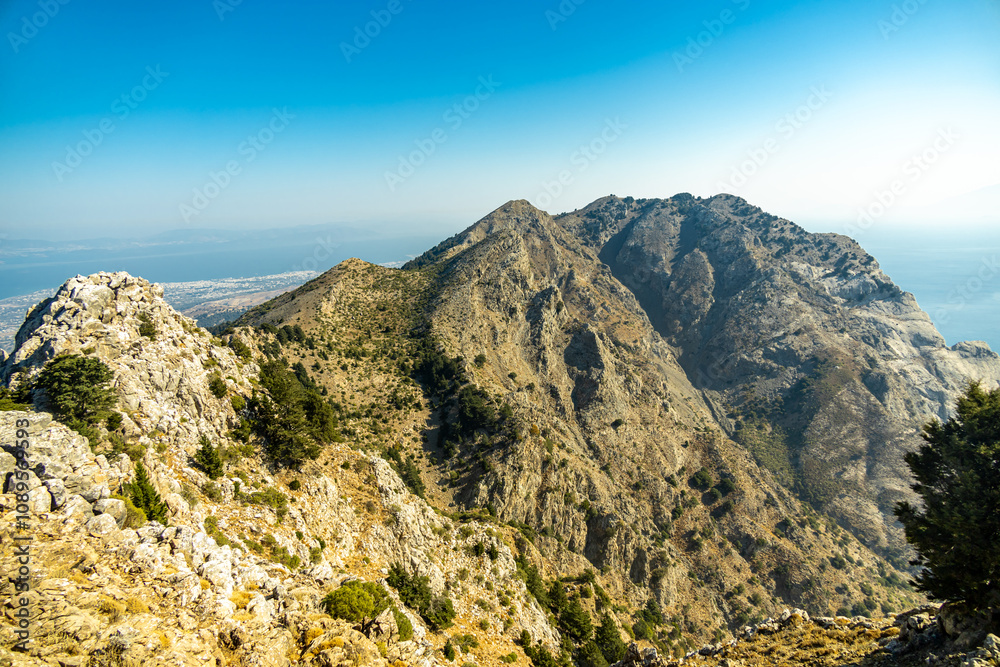 Wanderung auf den höchsten Punkt der griechischen Insel Kos in der Süd Ägäis - dem Mount Dikeos - Griechenland Wanderung auf den höchsten Punkt der griechischen Insel Kos in der Süd Ägäis - dem Mount Dikeos - Griechenland