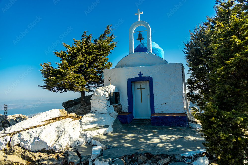 Wanderung auf den höchsten Punkt der griechischen Insel Kos in der Süd Ägäis - dem Mount Dikeos - Griechenland
