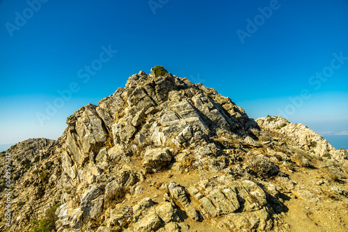 Wanderung auf den höchsten Punkt der griechischen Insel Kos in der Süd Ägäis - dem Mount Dikeos - Griechenland  photo