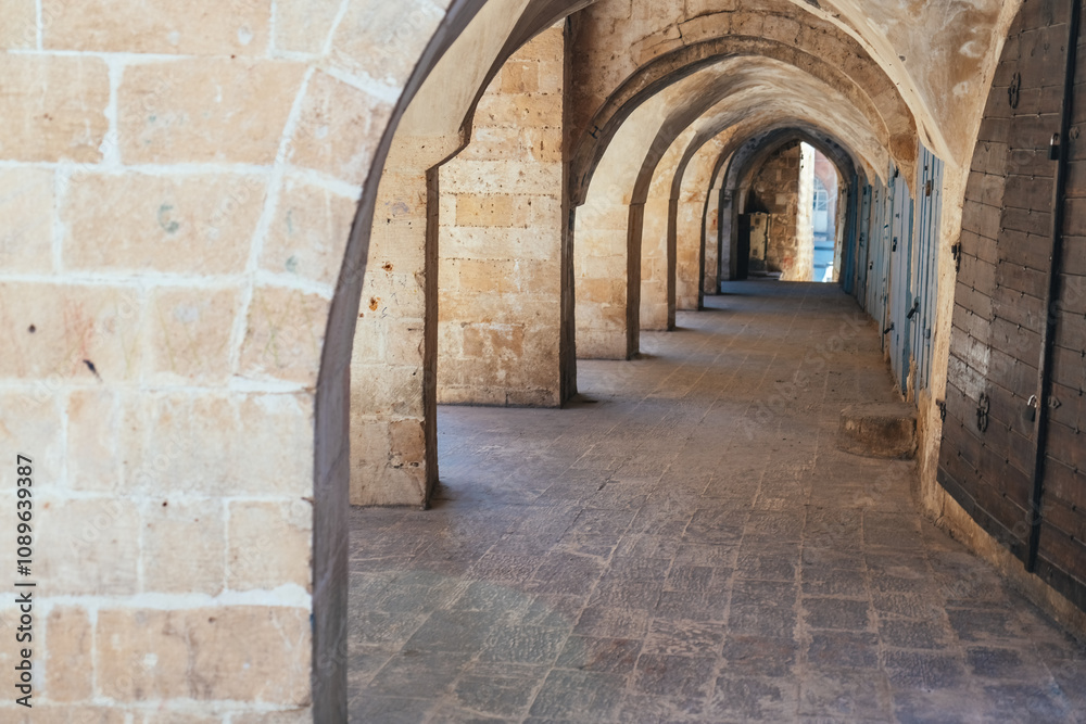 Obraz premium The stone streets of old Mardin.