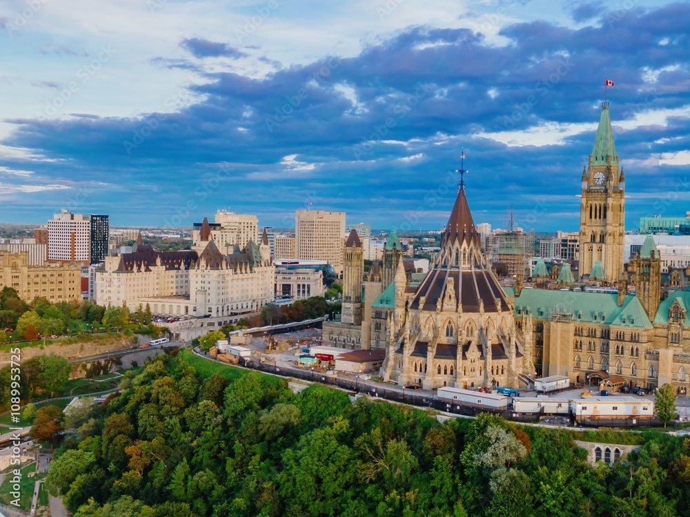 Fototapeta premium Parliament of Canada and downtown, Ottawa, Ontario, Canada.