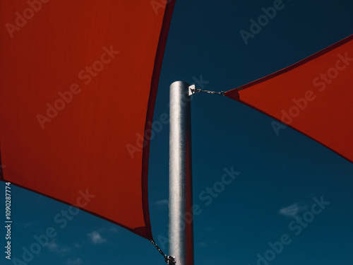 Sun shade sail
