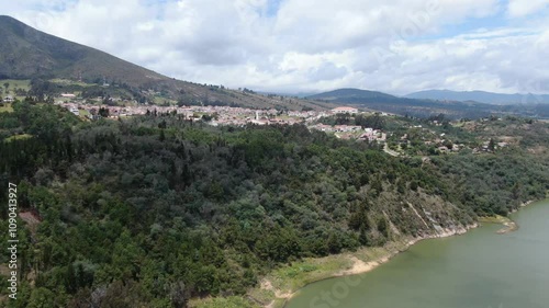 Wallpaper Mural Tomine lagoon, cities and nature in Colombia Torontodigital.ca