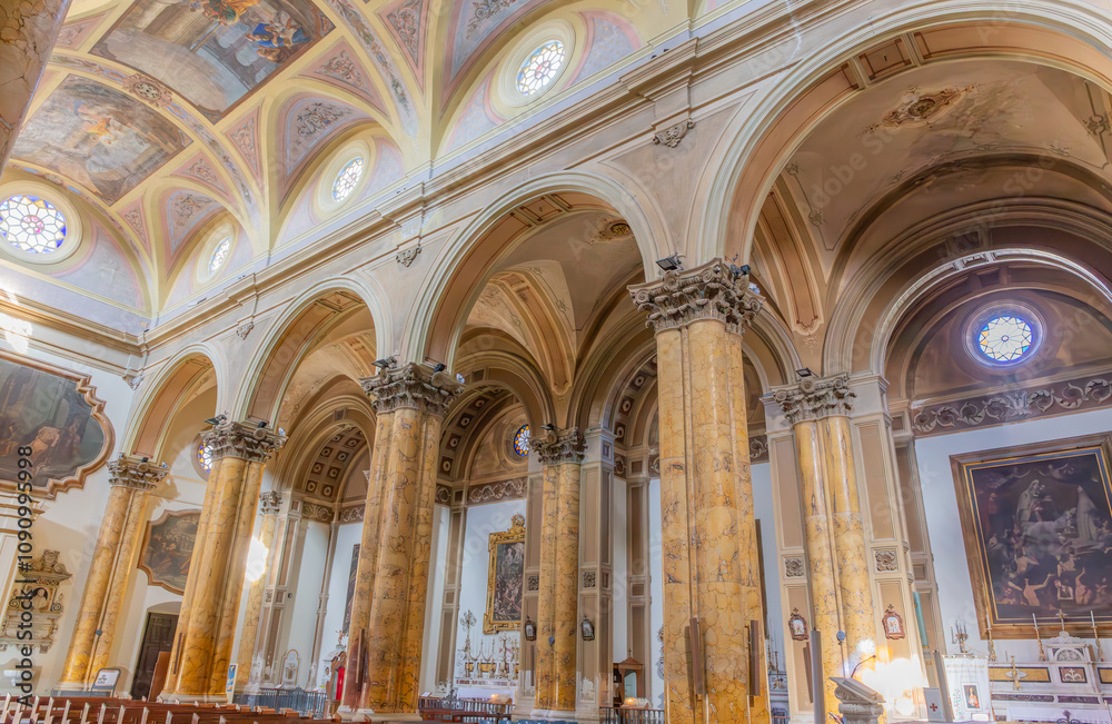 Naklejka premium Galatina, Apulien, Italien. Chiesa dei Santi Pietro e Paolo (Peter und Paul Kirche). Die Kirche San Pietro e Paolo ist die Mutterkirche von Galatina und 36 Meter hoch.