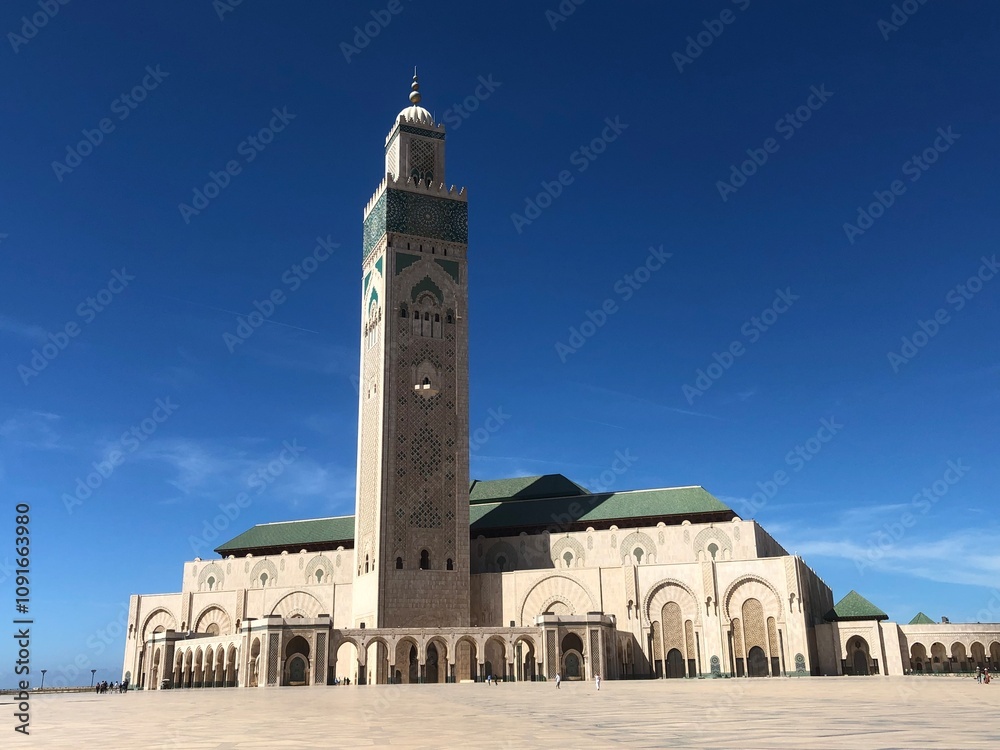 Obraz premium The panorama view of Casablanca and the Great Mosque of Casablanca, Morocco