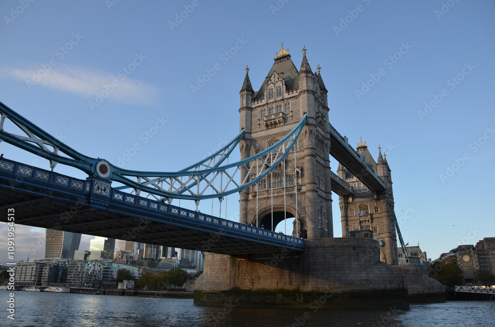 Fototapeta premium London, England, United Kingdom - October 2024: Tower Bridge is a bascule, suspension bridge built between 1886 and 1894. One of the prominent symbols of the United Kingdom.