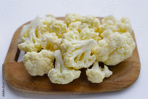 Cauliflowe, vegetable excellent source of fiber photo