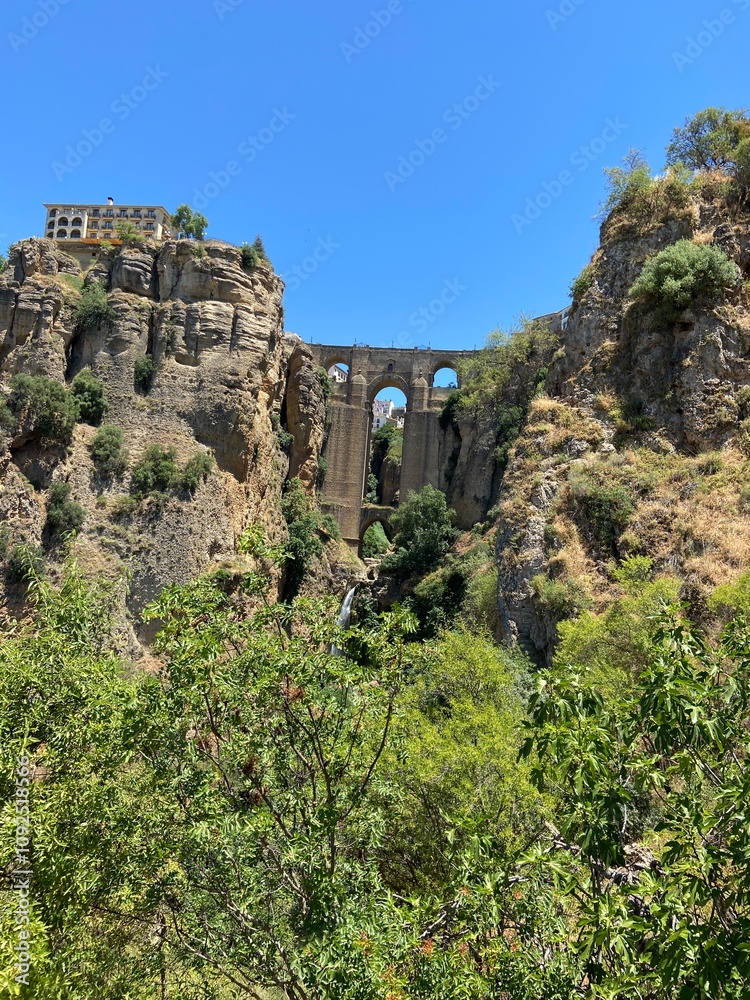 Fototapeta premium Blick auf die Brücke von Ronda in Spanien