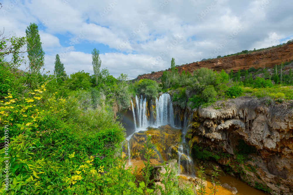 Yerköprü Waterfall is a famous waterfall located on the Göksu River in the Hadim District of Konya, 110 kilometers away from the center of Konya. Yerköprü Waterfall is a famous waterfall located on the Göksu River in the Hadim District of Konya, 110 kilometers away from the center of Konya.