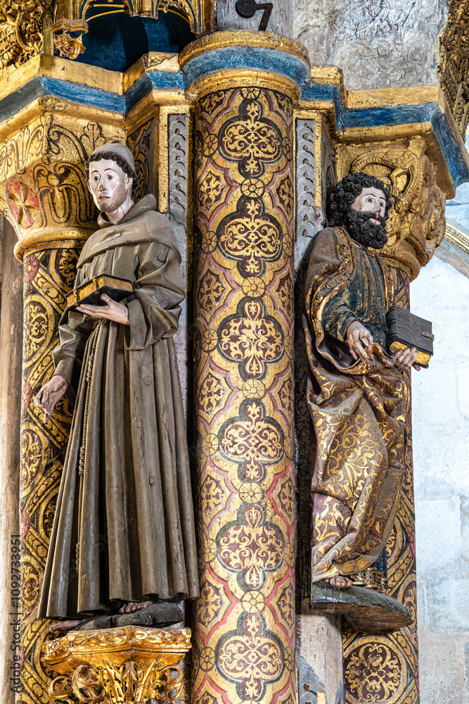 Fototapeta premium Interior view at the Charola of the Convent of Christ, magnificent Knights Templar architecture at Tomar Portugal