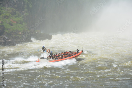 イグアスの滝のツアーボート