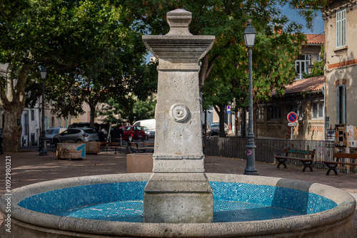 Fontaine de la place des moulins au panier, Marseille