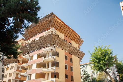 Obraz na plátne evacuated residential  building demolished for reconstruction in the city