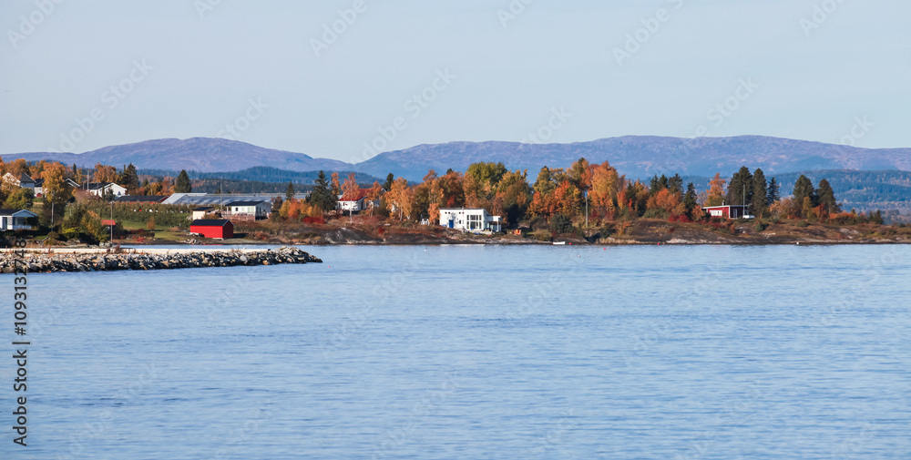 Fototapeta premium Coastal Norwegian landscape photography taken on a sunny day