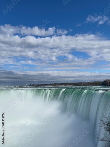 niagara falls in summer