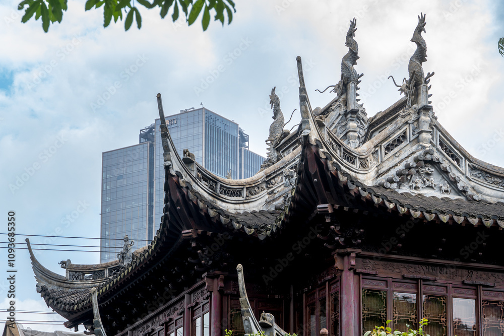Ancient Chinese Temple in Yu Garden, Shanghai Ancient Chinese Temple in Yu Garden, Shanghai