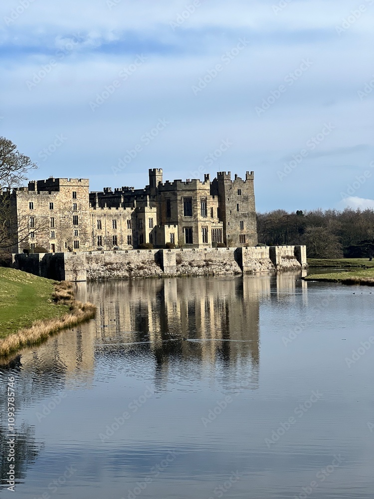 Obraz premium old castle on the lake