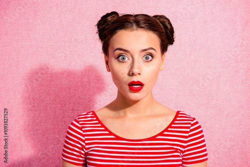 Εκτύπωση καμβά Close up photo beautiful she her lady pretty two buns unexpected news big eyes o