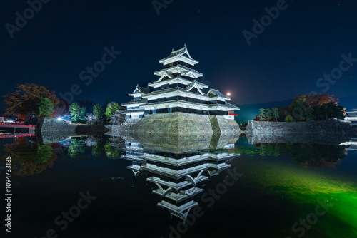 ライトアップされた国宝松本城　長野県松本市