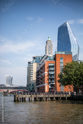 London city buildings and architecture