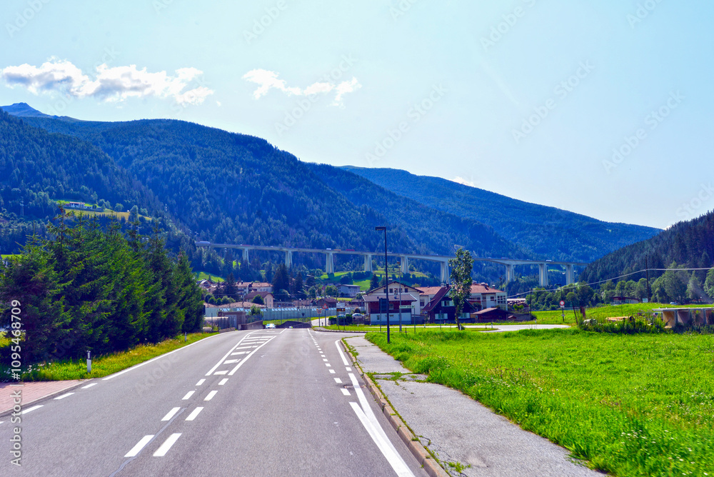 Pflerscherstraße in Gossensaß, Südtirol Pflerscherstraße in Gossensaß, Südtirol