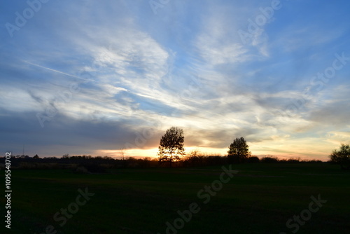 Fototapeta Naklejka Na Ścianę i Meble -  Dramatic Sunset