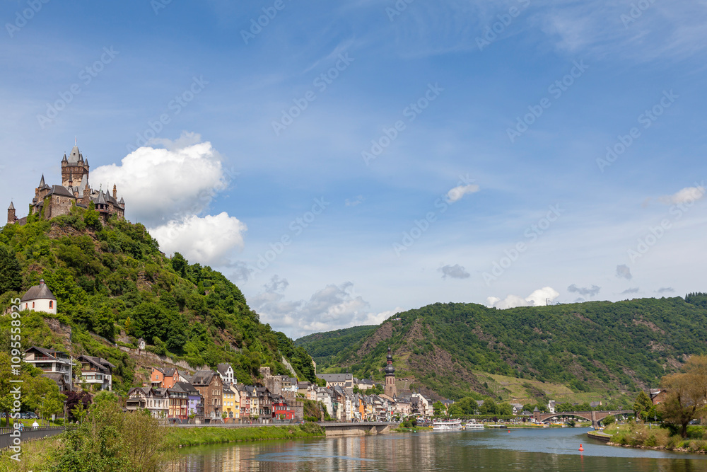 Fototapeta premium Cochem mit der Reichsburg Cochem