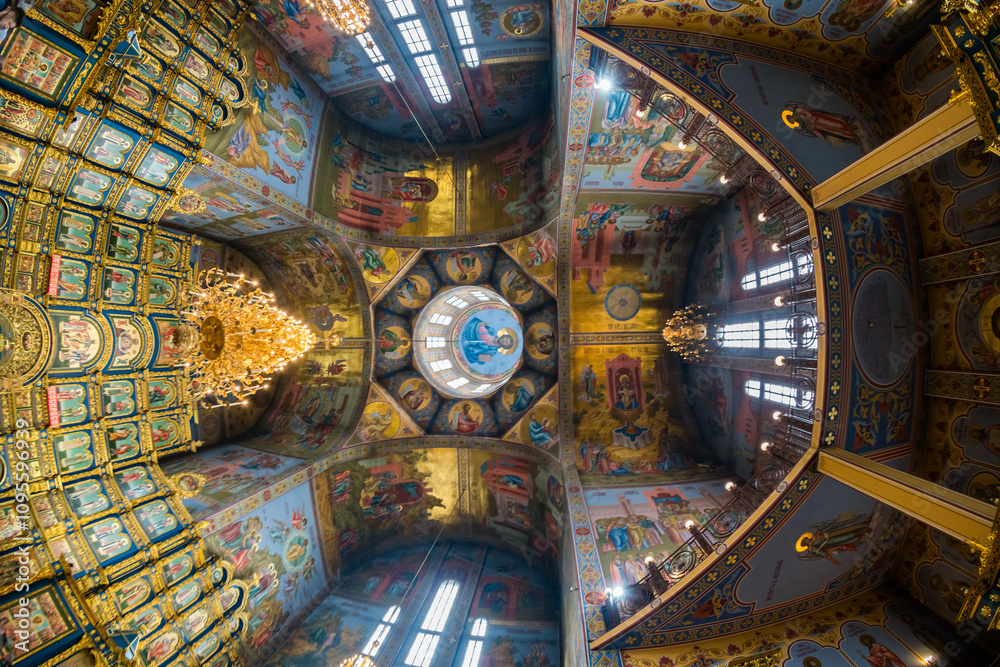 Obraz premium 中央アジアのアスタナのロシア正教会の天井画