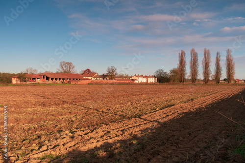 Obraz na płótnie Po Valley fields field landscape panorama w salonie