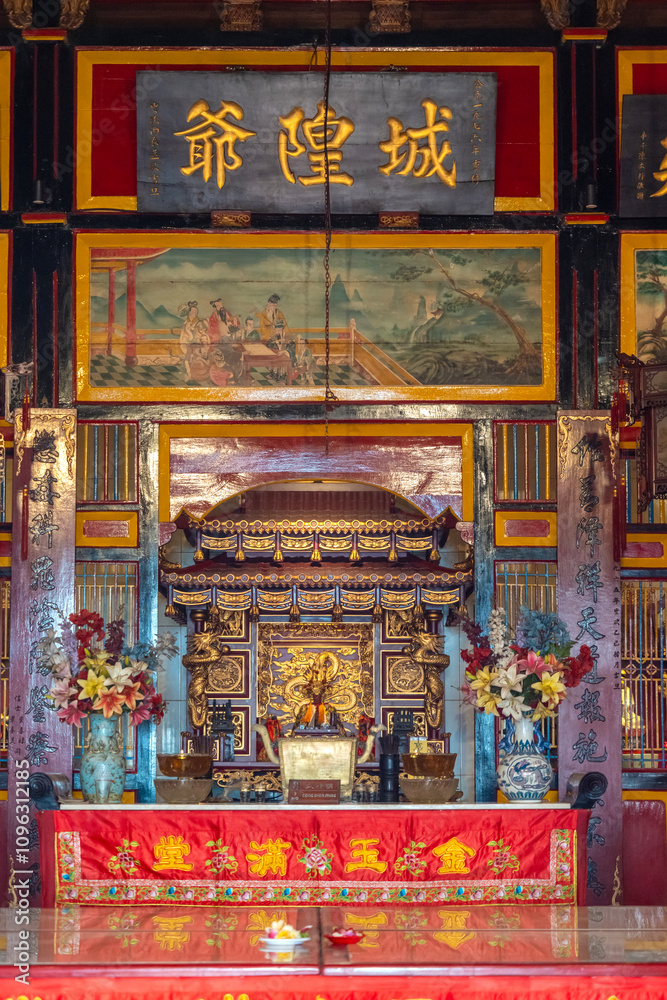 Fototapeta premium Seng Hong Bio, with the god Seng Hong Ya, the Guardian Temple of Singaraja City. This place of worship was founded by the Qing Dynasty.